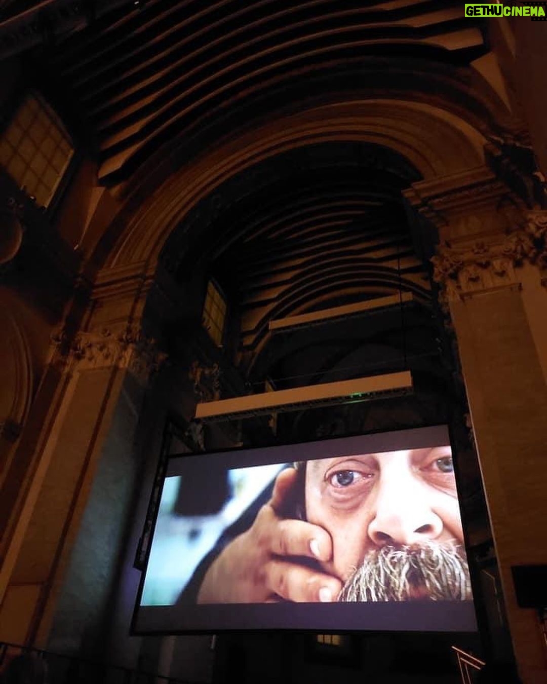Ali Düşenkalkar - 1.4K Likes - İtalya’da SediciCorto Film Festivalinde “AV” (the hunt short film) kısa filmimiz Seyirci ödülü kazandı. Filmin festival yolculuğu devam ediyor. Emeği geçenlere çok teşekkür ediyorum. @thehuntshortfilm senarist ve yönetmenlerimiz @sholehzahraei ve #kamilsaldun 💙👏🏼🎥📽👏🏼🙏🎩