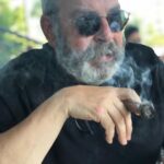 Ali Düşenkalkar Instagram - Hatırat. Perşembe ya.