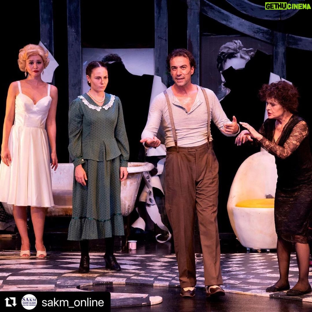 Ali Düşenkalkar Instagram - #Repost @sakm_online with @make_repost ・・・ Erdi Işık'ın yazdığı ve Ali Düşenkalkar'ın yönettiği Dali'nin Kadınları, 20 Ağustos Cuma Kadıköy Belediyesi Selamiçeşme Özgürlük Parkı Amfi Tiyatro ve 27 Ağustos Cuma gecesi #TurkcellVadi'de; Virginia Woolf, Frida Kahlo, Edith Piaf ve Marilyn Monroe eşliğinde #açıkhavadatiyatro şöleni yaşatacak. Hatice Aslan, Devrim Nas, Açelya Devrim Yılhan, Gülin İyigün, Melda Narin Güler sahnede, biletler @biletix'te @adusenkalkar @hatisaslan @devrimnasofficial @aconyonn @guliniyigun @meldanarinimben #TurkcellVadiTiyatroGünleri #etkinlik #tiyatro #açıkhavasahnesi #sakm #DalininKadınları #ÇolpanİlhanSadriAlışıkTiyatrosu Istanbul, Turkey