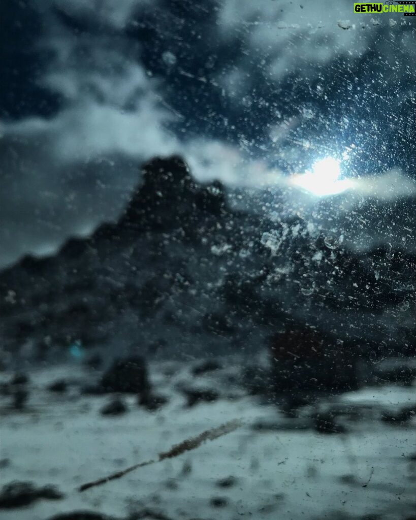 Ali Düşenkalkar Instagram - Konum: Dağın arkasında ki güneş. @gonuldagitrt @trt1