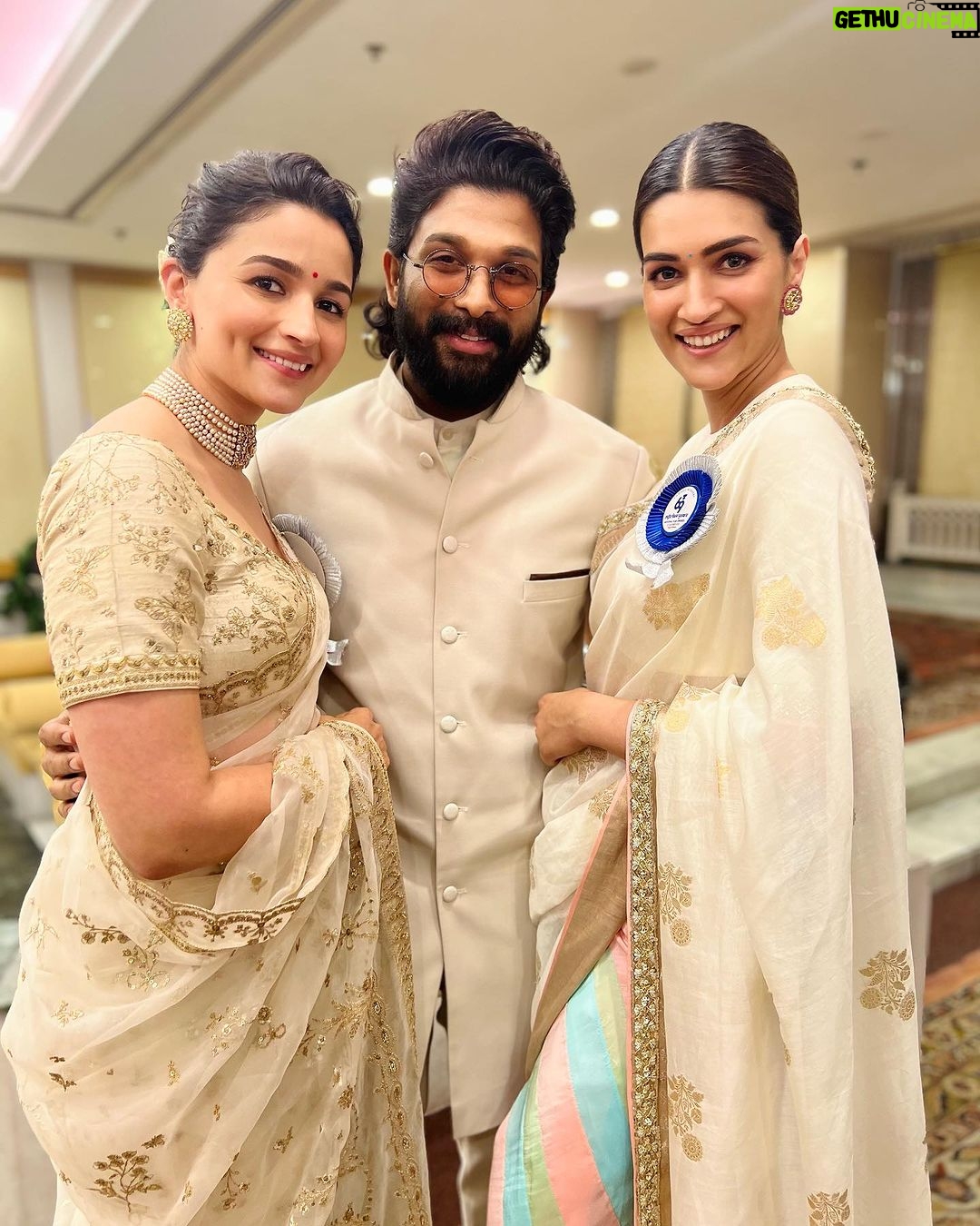 Alia Bhatt Instagram - A photo, a moment, a memory for life 🤍