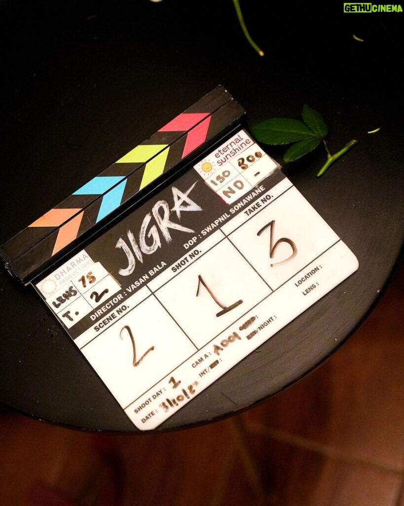 Alia Bhatt Instagram - & we're rolling .. 🎥 day one of bringing our jigra to life.. stay tuned as we bring to you a piece of our hearts.. fingers and toes crossed for the journey aheaddddddd .. love TEAM JIGRA