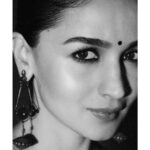 Alia Bhatt Instagram - Rani-Glam 🖤