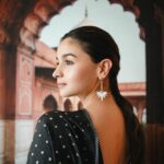 Alia Bhatt Instagram - Made a quick trip to दिल्ली and spoke from my दिल to support #MissionStartAbOnPrime 🤍 @primevideoin Many thanks to Principal Scientific Advisor, Govt of India, Ajay Kumar Sood ji for his support of this initiative to discover grassroots entrepreneurs in India