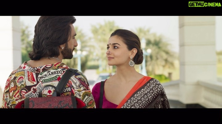 Alia Bhatt Instagram - Once upon a time, ek tha Rocky aur ek thi Rani… aur ye hai unki Kahaani ♥️ #RockyAurRaniKiiPremKahaani in cinemas July 28♥️