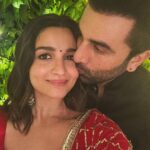 Alia Bhatt Instagram - d i w a l i 🪔 happy happy 😃 ♥️☺️🥰🤓🥳💡🎈