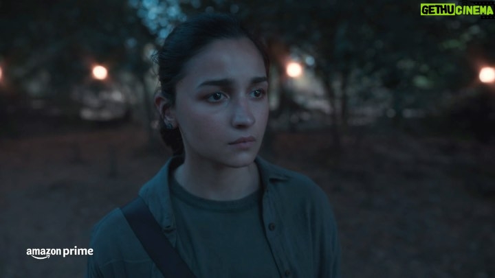 Alia Bhatt Instagram - I spent less than a day in the jungle to shoot this awareness video, but it still gave me chills. Murder is Murder…and I can’t wait for you to see the full story through the eyes of #RichieMehta and our stellar cast @nimisha_sajayan @roshan.matthew @dibyenduofficial @qcfilmco @eternalsunshineproduction @primevideoin @mansfield.ray @sean.p.mckittrick #PoacherOnPrime