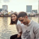Alia Bhatt Instagram - jigra oh… abki teri baari ho🎵 @vedangraina & that’s a film wrap on #JIGRA 👊 @vasanbala @swapsagram See you soon... 27th September 2024 at a cinema near you ♥️ @karanjohar @apoorva1972 @somenmishra @irengbamdebashish @marijkedesouza @shaheenb @grish1234 @dharmamovies @eternalsunshineproduction