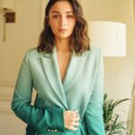 Alia Bhatt Instagram - Poacher is one of the best shows I’ve seen in a very long time & I’m so grateful to be associated with such powerful storytelling that not only will entertain you.. but it’ll also stay with you long after!! With the most fabulous creator #RichieMehta and the outstanding cast… @dibyenduofficial @roshan.matthew, special mention to my most favourite actor of all time, @nimisha_sajayan - we missed you so much yesterday… the beating heart of Poacher!!! Hope you feel better very soon ♥️ Poacher, coming to you next Friday on 23rd February on @primevideoin 🐘🖤