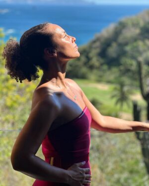 Alicia Keys Instagram - Dear sun, dear moon, dear love of my life and everyone who sent beautiful prayers and wishes my way…

I’m full of love; grateful beyond words🙏🏾🙏🏾