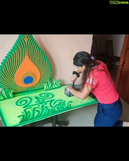 Alika Nair Instagram - Ganapati Ka Swagat aur Darbaar ki sajawat ..... Mumbai Goregaon W