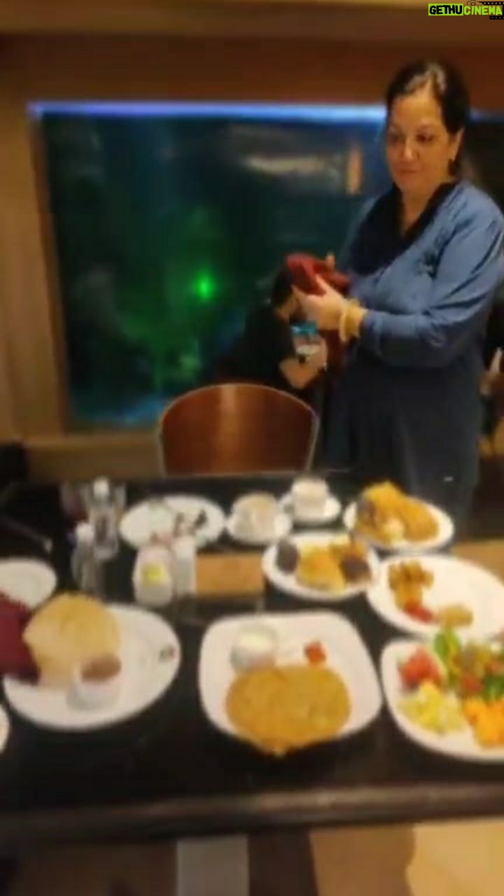 Alika Nair Instagram - Happy Birthday Mommy (Moti) ..... Aap humesha sath raho π aur bahaut khush raho ππβ€οΈππΌπβ₯οΈ @max.sudan.9999 @yachnanair @akshikanair @ankitshah_ @sachinkekulwar @viamrshkekulwar aashima Hotel Sahara Star International, Mumbai