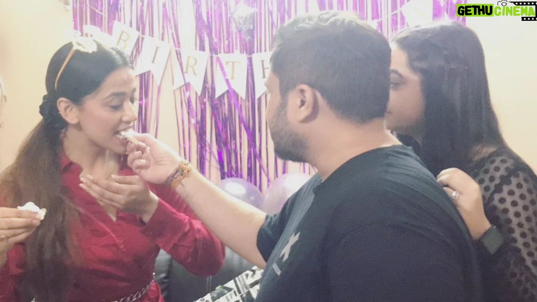 Alika Nair Instagram - Birthday ๐ #latepost Birthday Bash ( Surprised ) as I was unwell.... Spent well #thankyou all #birthdaygirl #birthdaywishes #home #birthdaycake @akshikanair @viamrshkekulwar @sachinkekulwar @yachnanair @max.sudan.9999 @ankitshah_ & Ashima nair @sahilsethi0003 @arindam.banerjee @jack_himanshu & (Srushti) Noorie Aradhna Maa & Komal Sir Nishant ji ..... #life #stayhealthy #staystrong #staypositive #staymotivated #stayfit #stayfocused @instagram @agnivayu2021 @agnivayu_fanpage @sufiyana_pyaar_mera @mitegilakshmanrekha__vishan @smok.actress @alika_nair_official @harasindoor_vani_alika_fanpage @parshuram_mandodari_alika_fan @harshakhparullubaithahai @colorstv @atrangiitvandapp @kaisa_hai_ye_rishta_anjana @dangal_tv_channel Mumbai, Maharashtra
