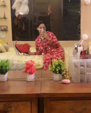 Alika Nair Instagram - Google And Mummy #twinning #redvelvet #Mummy #Loves #Google 🐕🐾