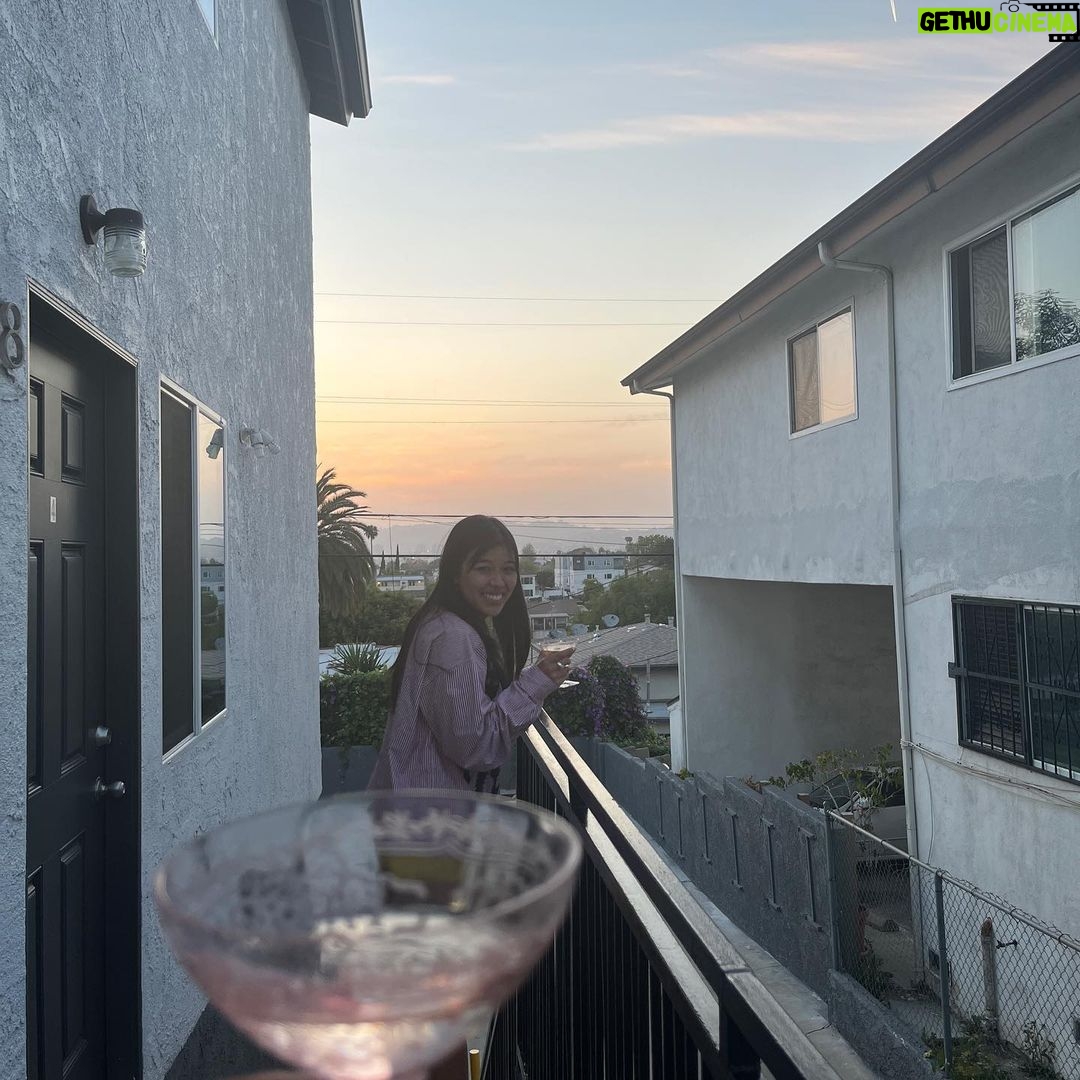 Alisha Boe Instagram - Missing la and grey sweatpants are HOT