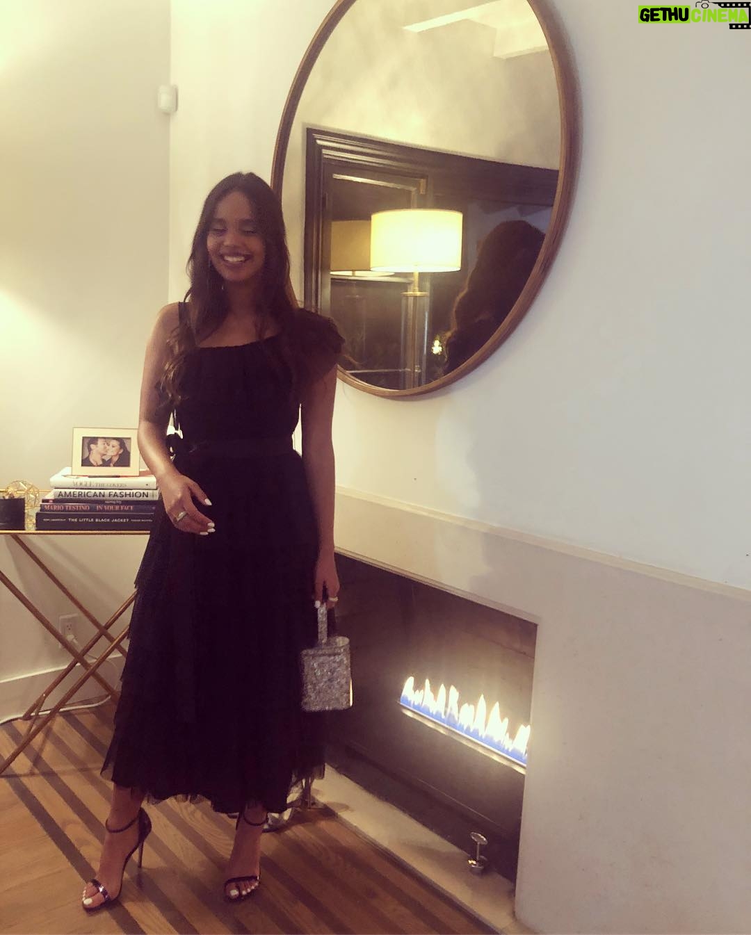 Alisha Boe - 408.8K Likes - Hi hi 2019