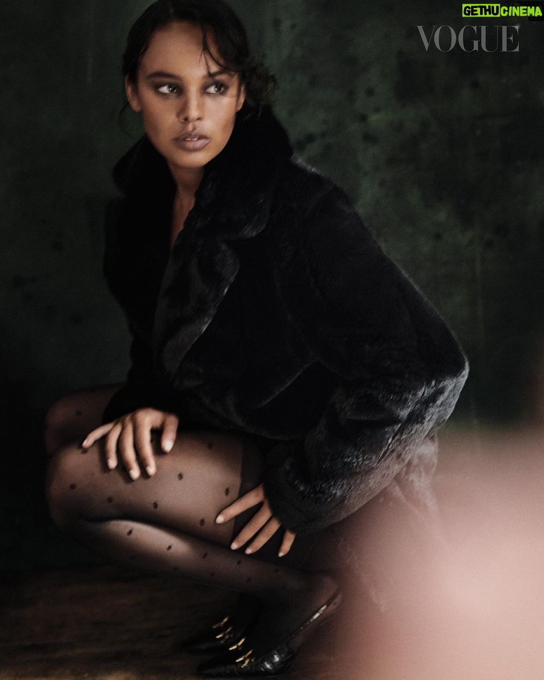 Alisha Boe Instagram - Thank you @voguesingapore ❤️ Photographer: @boo_george_studio Styling: @mrfabioimmediato Hair: @nielmoodie Makeup: @wendyrowe | @thewallgroup Manicure: @nailedbysg | @thewallgroup Set Designer: @_tobias_b Post Production: Slick Studios Producer: @_the.curated Story: @iamyvetteking
