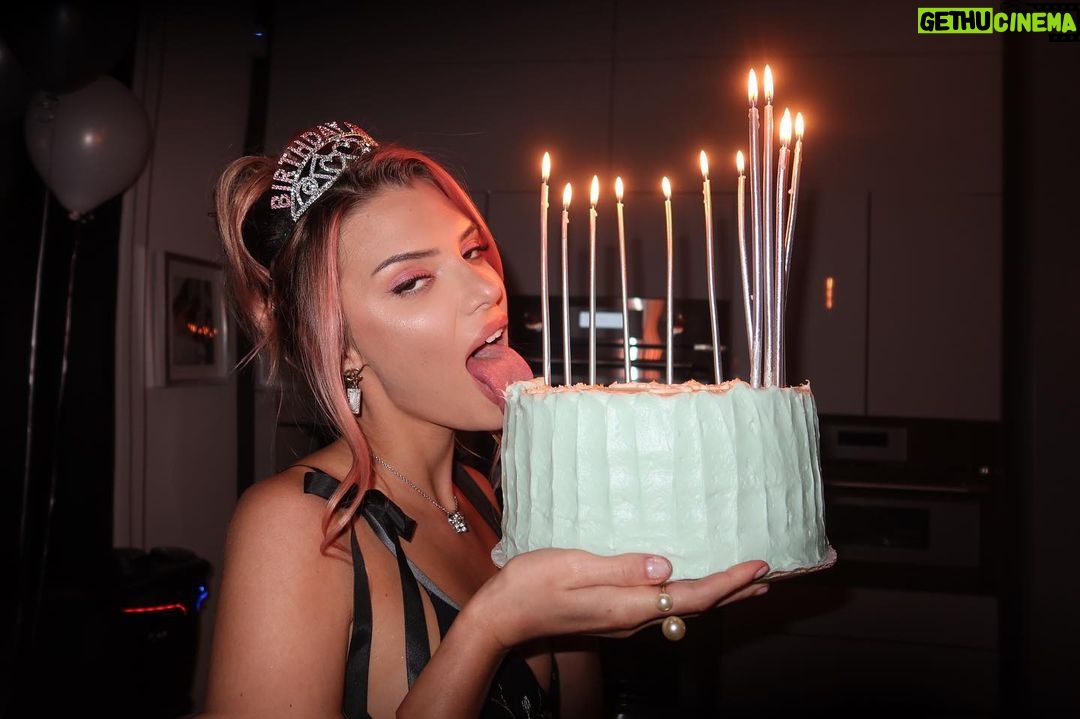 Alissa Violet Instagram - finally got my birthday film back🎂💞