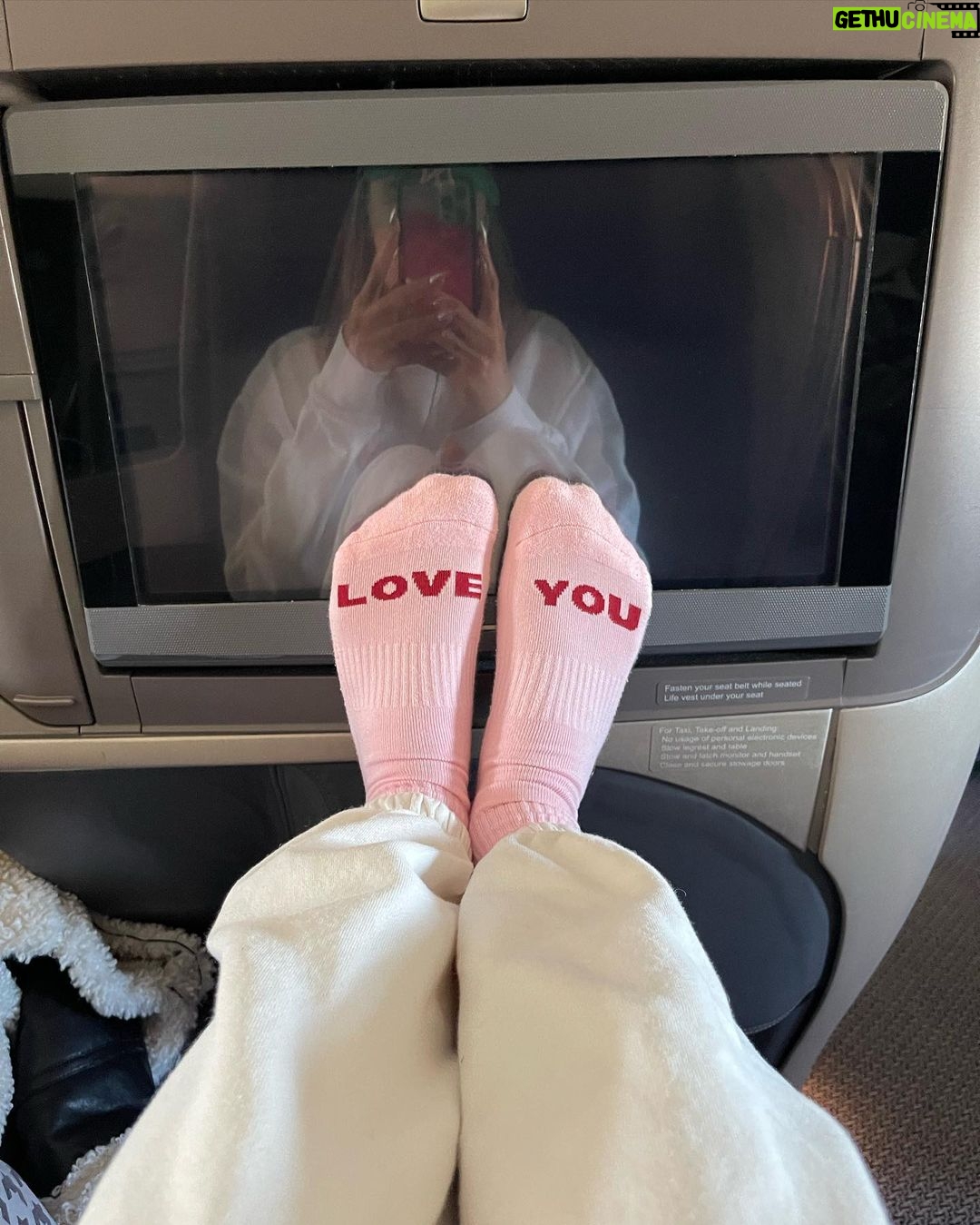 Alissa Violet Instagram - quick little trip 🇯🇵 Shinjuku Tokyo,Japan (日本东京,新宿)