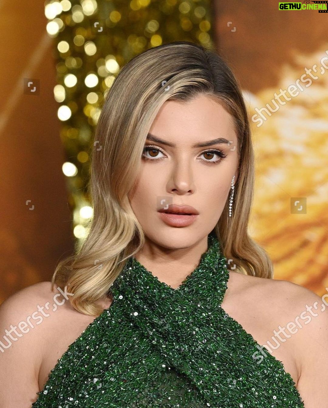 Alissa Violet Instagram - i didn’t wanna spend $200 to remove the watermark