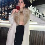Alisshaa Ohri Instagram - Chilly nights, warm laughs at Evva with loved ones! ✨🥂 [Alisshaa Ohri, Bollywood, Actor, Fashion Blogger, Influencer, Birthday Party, Family, Friends, Night out, Fun, Togetherness, Delhi, Evva, Celebration, Cherished moments] Evva Delhi