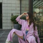 Alisshaa Ohri Instagram - Summer, you've been a delight! Until our next rendezvous, take care!👋⁣ ⁣ ⁣ ⁣ ⁣ ⁣ ⁣ ⁣ ⁣ ⁣ #AlisshaaOhri #Actor #Bollywood #BollywoodActress #SummerGoodbye #SummerMemories #SunnyDays