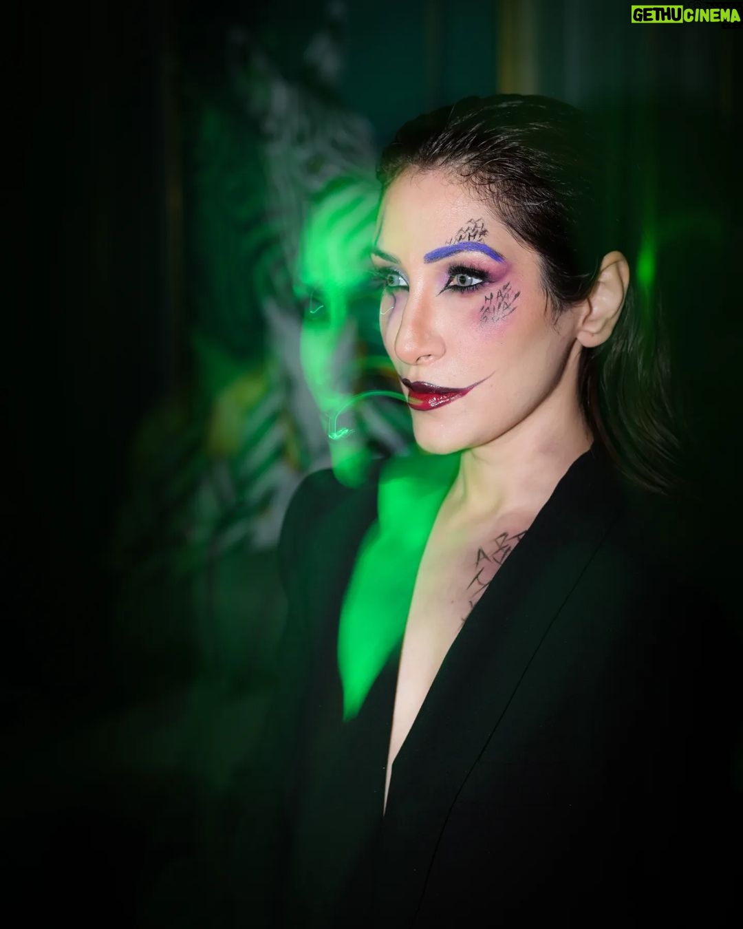 Alisshaa Ohri Instagram - Why so serious? It's just Halloween, after all! MUA: @jishanmua #AlisshaaOhri #Actor #Joker #WhySoSerious #Halloween #SpookySeason #TrickOrTreat #CostumeParty #JokerCosplay #CreepyCrawlies #HauntedHouse #PumpkinEverything #WitchyVibes #HalloweenCostumes #JokerInspired #OctoberNights