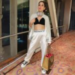 Alisshaa Ohri Instagram - Checked in!✈️ Outfit: @hamster_london [Alisshaa Ohri, Bollywood, Actor, Airport Look, Outfit Ideas, Travel Fits, Fashion Inspo, Explore, Instagram]