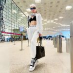 Alisshaa Ohri Instagram – Checked in!✈️

Outfit: @hamster_london 

[Alisshaa Ohri, Bollywood, Actor, Airport Look, Outfit Ideas, Travel Fits, Fashion Inspo, Explore, Instagram]