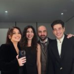 Alize Gördüm Instagram – Dün gece.  #vampirefamily