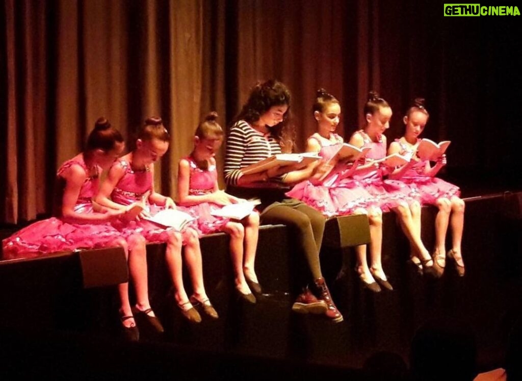 Alize Gördüm Instagram - With my little ballerinas 🩰 #2015