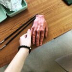 Alize Gördüm Instagram - Oh I love you too baby 😌🎀#therubberhandexperiment #psychologystudentlife Pécsi Tudományegyetem