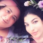 Alize Gördüm Instagram - Merhaba Instagram. Bu kızı çok seviyorum. O da beni çok sever ve hep korur🌸 O benim ablam💕 #sistersforlife