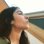 Alize Gördüm Instagram - Bana inanan, koruyan kollayan ve yanımda olan herkesin kalbimdeki yeri ayrı❤️ Ancak bu gönderim bana inanmayan ve önüme fiziki veya manevi engeller koyan herkes ve her şey için. Teşekkür ederim. Sizler beni durdurmaya çalışmasaydınız asla başaramazdım. Sizi seviyorum. O halde 🕺🏻#letthemindgamesbegin #futurepsychologist