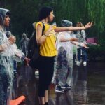Alize Gördüm Instagram - Zatürre oldum sanırım ama olsun. @agni_dance_company ❤️ #dancingintherain #literally