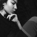 Alize Gördüm Instagram – Bazen çalışma sırasında aniden durup ” İsmail abi çok ayıp ediyosun ama !” diye bağırmak istiyorum sağ dizime.