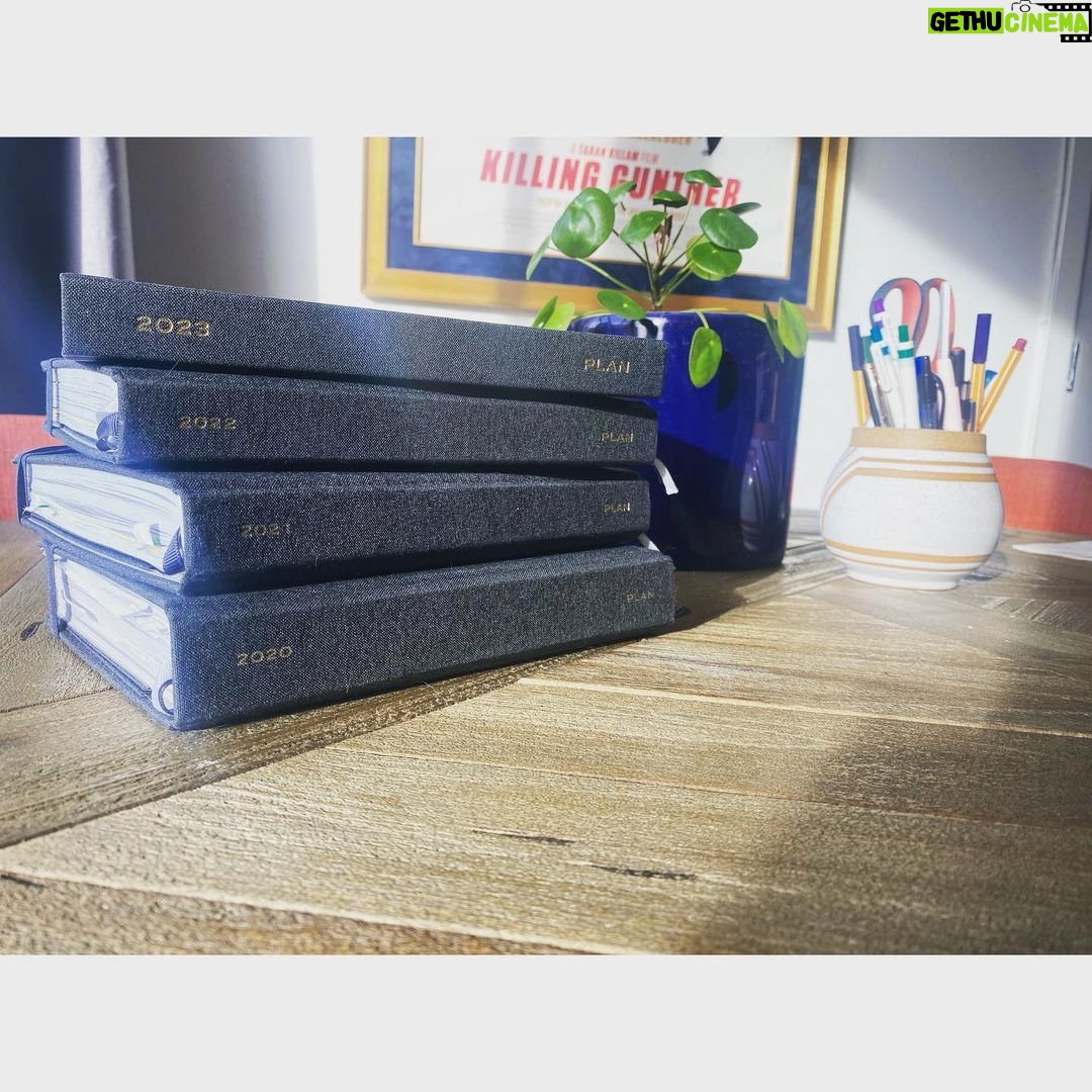 Allison Tolman Instagram - Here we go. (Again ❤️)