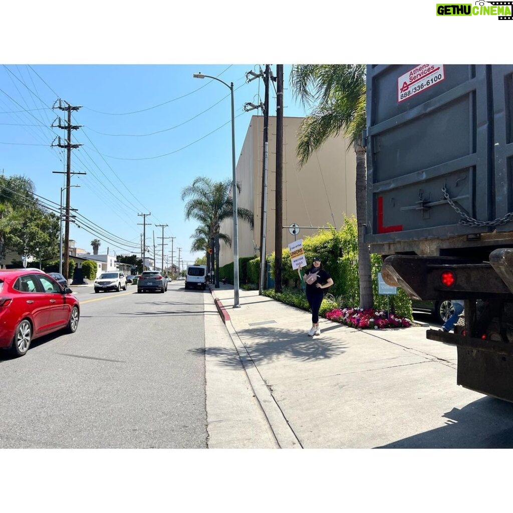 Allison Tolman Instagram - I decided this had to be on the grid because it makes me laugh so hard. Breckin pointed out that the wide shot is even funnier. When I asked him why that was he said it’s because the truck is so big. He’s right, of course. PAY WRITERS.