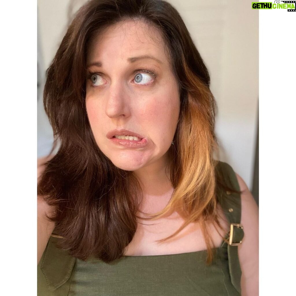 Allison Tolman Instagram - Tried to do my own false lashes tonight with INCREDIBLY mixed results. Cute top? Yes. Eyes look the same sizes? No.