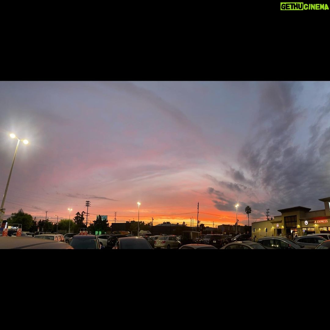 Allison Tolman Instagram - 8/19/23 - a beautiful sunset from a crazed grocery store parking lot, because life is nothing if not a mixed bag. 💙
