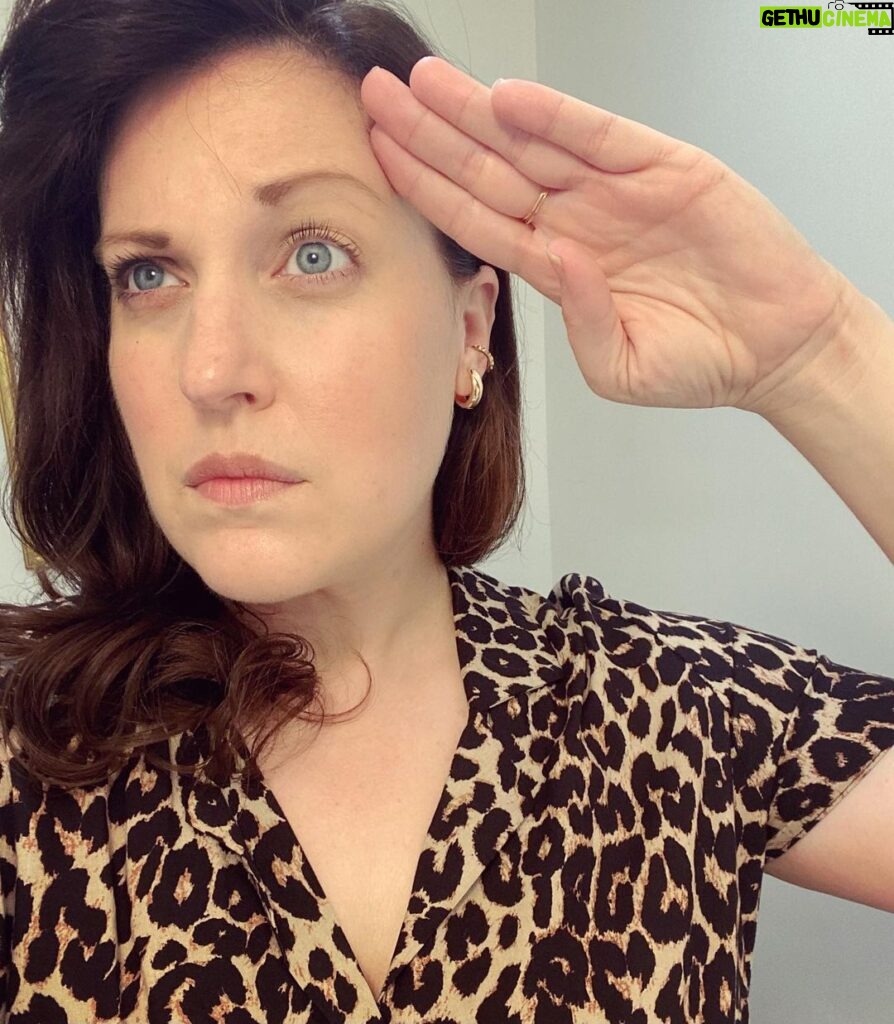 Allison Tolman Instagram - When your friend has cause to celebrate and his truest heart’s desire is a bloomin’ onion from Outback Steakhouse, you make yourself presentable and drive to the valley on a Saturday night because it’s your goddamn duty. 🇺🇸🦘🧅