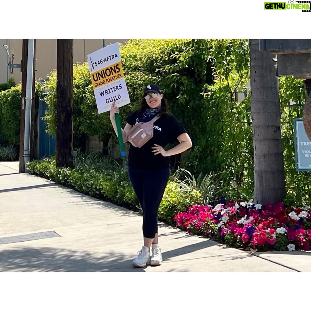 Allison Tolman Instagram - I decided this had to be on the grid because it makes me laugh so hard. Breckin pointed out that the wide shot is even funnier. When I asked him why that was he said it’s because the truck is so big. He’s right, of course. PAY WRITERS.