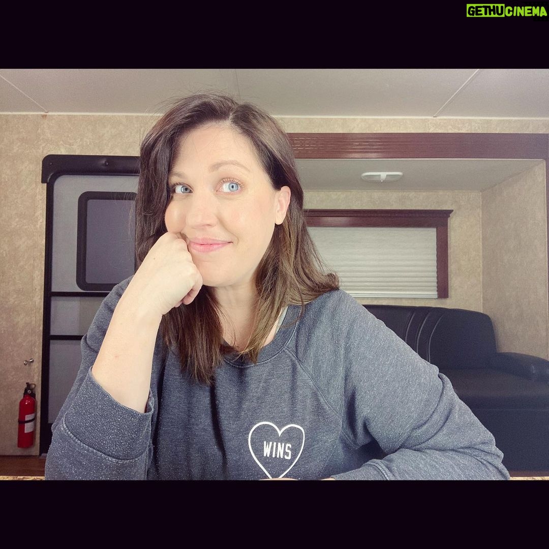 Allison Tolman Instagram - Again with the trailer selfies.