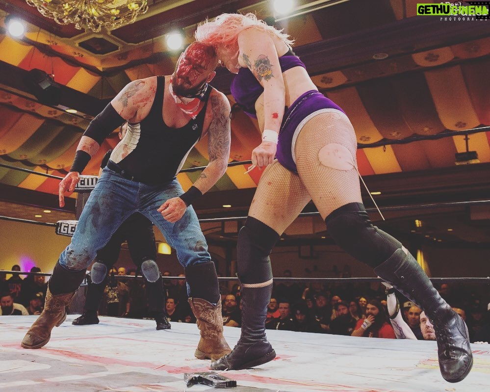 Allison Woodard Instagram - Didn’t slap our legs on these 🥴 . . . . . #alliekat #bodycat #laricat #wrestling #womenswrestling #intergenderwrestling #deathmatchwrestling #gcw #gamechangerwrestling #mancewarner #atlanticcity #earlgardner #earlgardnerphotography #blood #headbutt