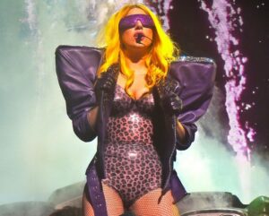 Allison Woodard Instagram - 💜 IM A WARRIOR QUEEN 💜
.
.
.
.
#alliekatch #wrestling #womenswrestling #intergenderwrestling #deathmatchwrestling #gcw #gamechangerwrestling #hammersteinballroom #hammerstein #newyork #manhattancenter #ladygaga #nickkarp #littlemonsters #swayarcher