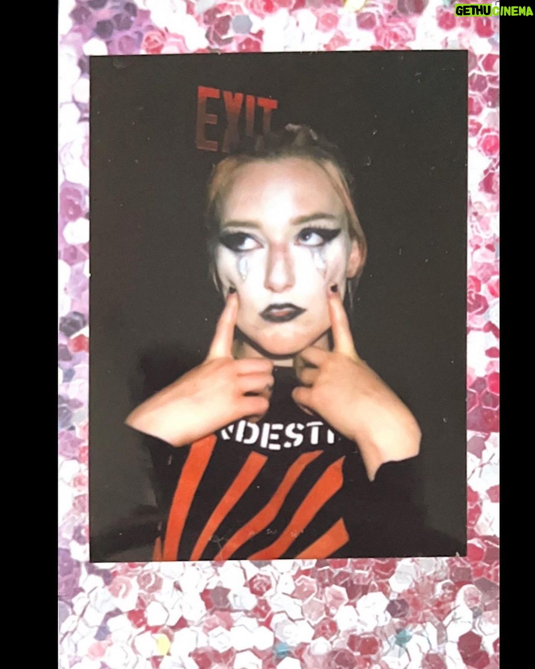Allison Woodard Instagram - I feel so close and yet I am so far . . . . . #alliekatch #wrestling #womenswrestling #intergenderwrestling #deathmatchwrestling #tagteamwrestling #bussy #emo #clandestine #glittertears #instax