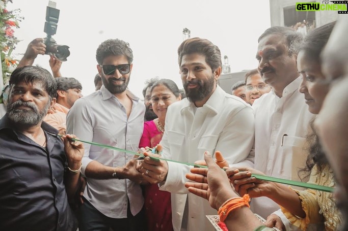 Allu Arjun Instagram - Congratulations to Shekar Reddy Garu for the Kancherla Convention Center . Thank you for all the love from the fans & people of Nalgonda .