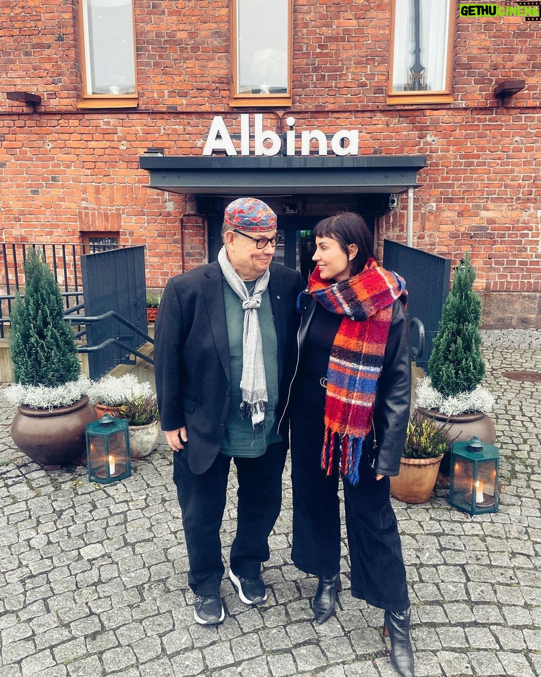Alma Hätönen Instagram - Isänpäiväbrunssilla🧡✨