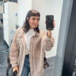 Alma Hätönen Instagram - Kun tutkii tän kuvan taustaa niin löytää kaikenlaista mielenkiintoista sälää ja tietty Shantin🙊 mut tulin tänne vaan sanomaan et ei tullut otsiskrapulaa niinku joskus tulee! Still love it!💜