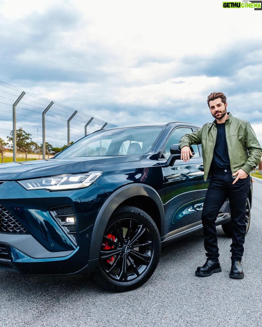 Alok Instagram - Fala, galera! Tá rolando o Drive Days Experience da GWM e no meio da correria dessa semana, lembrei quando fui lá em Interlagos no ano passado para acelerar o Haval H6. Até hoje sinto a energia daquele dia. #ExperimenteOAmanha #GWMDriveDays #GWMExperience